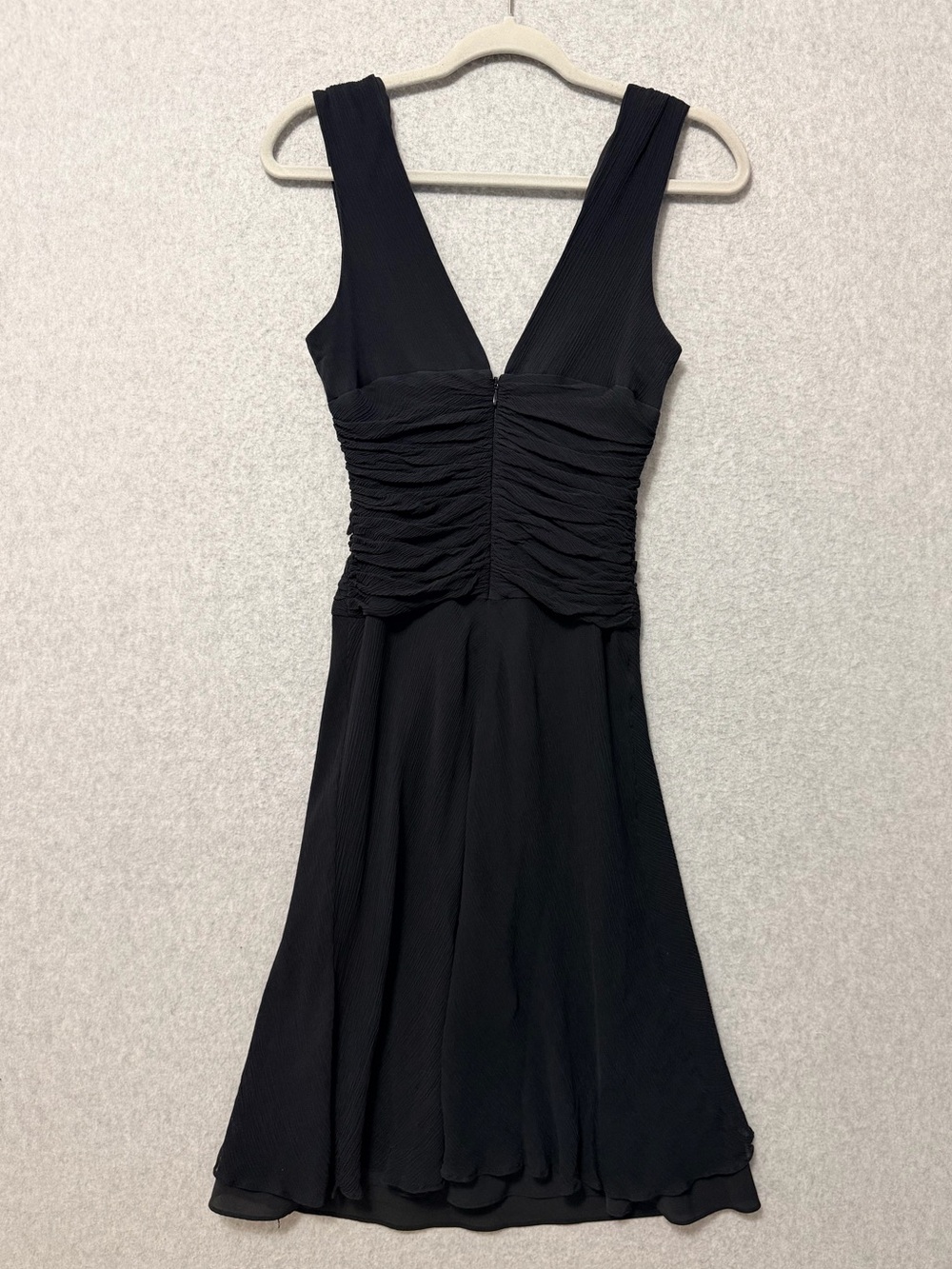 Banana Republic Vintage Silk Crepe Cocktail Dress Size 8 Black Plunge Whimsigoth - Picture 5 of 10